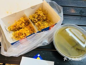 Uncle Dinosaur's Fried Chicken Shop (Yuanlin Road Branch)