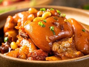 Old Comrade's Home Hunan Cuisine (Juyi·Kaijing Central Store)