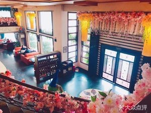 Two Banks Coffee & Western Restaurant (Dalingshan Store)