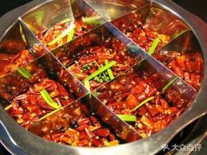 Chongqing Lao Shezhang Zhiqing Hotpot (Xiegang Huiyi Nian Dai Store)