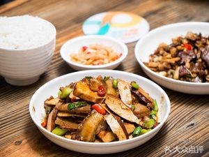 Old Beijing Fried Sauce Noodles (Bin Yong Group Zhongjie Third Alley Branch)