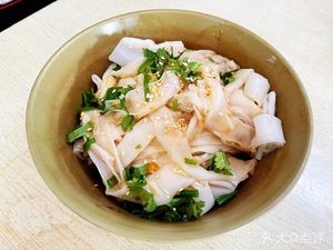 Hongji Stone Mill Steamed Rice Noodles