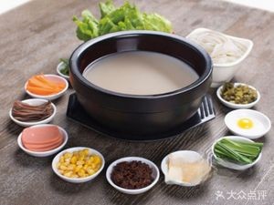 Yunnan Crossing Bridge Rice Noodles (Zhangshi Branch)