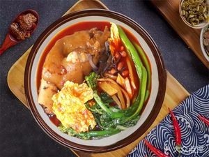Tan's Liuzhou Luosifen and Lao You Noodles