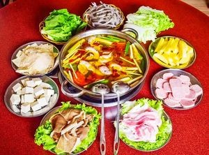 Dali Sour Wood Apple Pork Elbow Hot Pot (Nongda Branch)