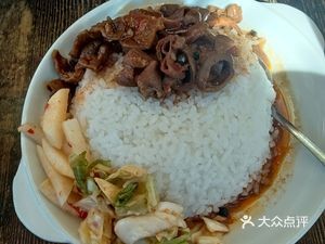 Zhoujun Snack Shop