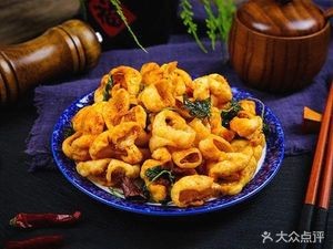 Niu Yibo Zhaotong Small Meat Skewers (Spanish Style Street Branch)