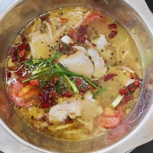 Bajie Crispy Sour Pork Trotter