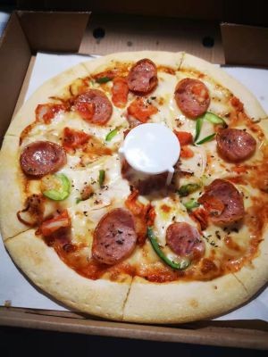Ailuoke Pizza (Academy Branch)