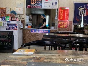 Liu Wenxiang Spicy Hot Pot (Bincai Store)