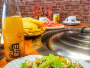 Nongjia Le Iron Pot Stew (Hadong Shangcheng Branch)