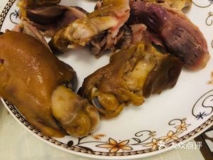 Qu Lao San Flavor Delicacies