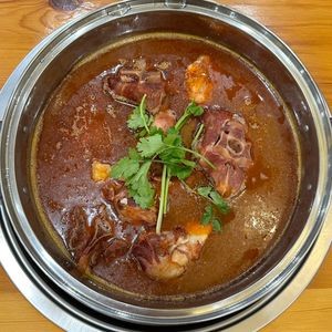 Niubei Cookhouse Rib Tips & Brain Soup