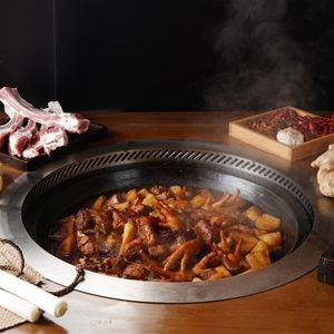 Yingxin Liu Luoguo Iron Pot Stew (Min'an Street Branch)