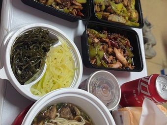Shi Yun Jia Mom's Home Cooking Stew Restaurant