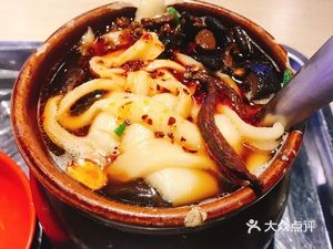Knife-Sliced Pottery Bowl Noodles (Harqiu Lin International Shopping Center Store)