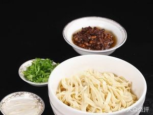 Aunt Wu's Bone Soup Pot Handmade Noodles (Medical University No.1 Community Store)