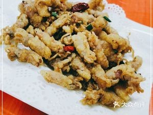Zeng's Night Market (Qishan High School Teacher Apartment Branch)