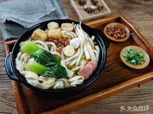 Xiangzu Fang腊汁肉夹馍 (Zhufeng International Store)