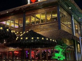 Le Bu部落 Riverside Music Grill