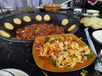 Xiangwen Yuan Firewood Chicken