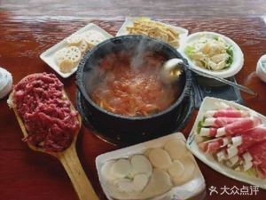Gao Family Sour Spicy Hot Pot