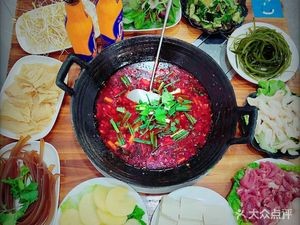 Chen Mang Mei Family Home-style Pork Belly Street Food Hot Pot (Xinglong Street Head Store)