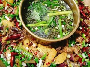 Pan Zhou Pu Tian Copper Pot Beef Hot Pot (Baoshan South Road Branch)