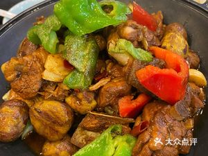 Dabie Mountain Local Cuisine (Zhongxin Road Store)