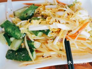 Sour Cabbage Braised Beef Noodles (Jiugan Road Branch)