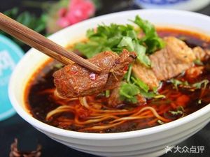 Braised Beef Noodles (Xiabi Road Branch)