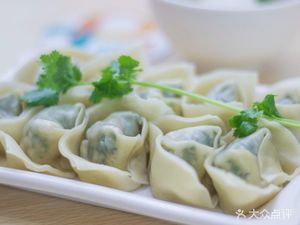 Qianli Xiang Wonton · Juicy Pork Leg Rice (Qingxi Road Store)
