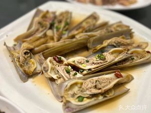 Xinglong Seafood Restaurant (Dahua Qin Sen Plaza Branch)
