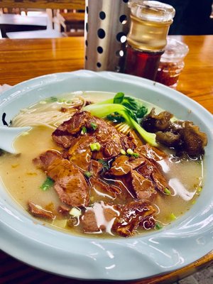 Wenwen Shanghai Specialties Noodle House
