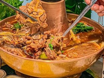 One Pot Fresh Copper Pot · Barbecue · Draft Beer