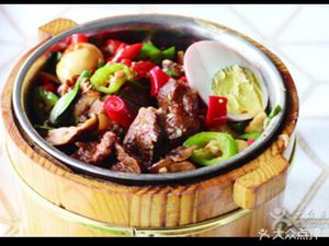 Jiangxi Small Stir-Fry Wooden Bucket Rice (Yueluo Highway Branch)