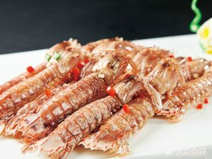 Dudu Dourou Lobster