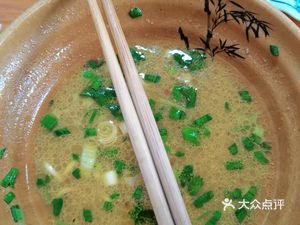 Suancai Braised Beef Noodles (Luodong Road Store)