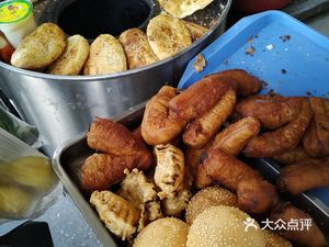Zhongren Snack (Hangzhong Road Store)