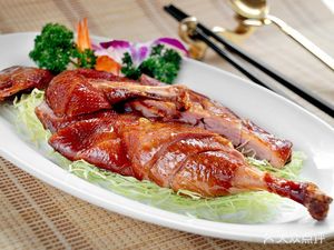 Internet Famous Alternative Hand-Torn Roast Duck