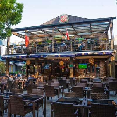 Big Bamboo Sports Theme Restaurant (Hongmei Road Branch)