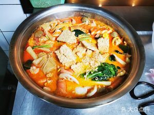Zhu Yu Spicy Hot Pot · Spicy Hot Wok (New Caohejing International Business Center Store)