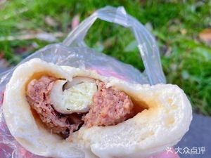 Zhou's Railway Qicun Baozi
