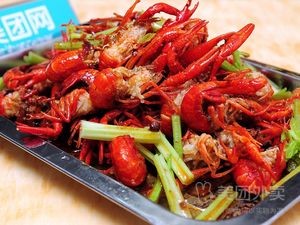 Crawfish Noodle House · Crawfish Inn (Aihu Village Branch)