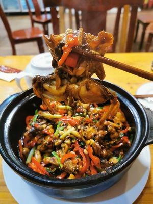 Guan Di Temple Stone Chicken Garden (Jiangxi West Avenue Branch)