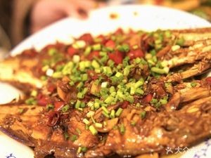 Fat Man's Homemade Sausage and Braised Dishes