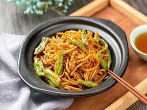 Shouyang Li Ji Iron Pot Stew Noodles