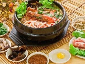 Yunnan Crossing Bridge Rice Noodles Chongqing Chicken Stew