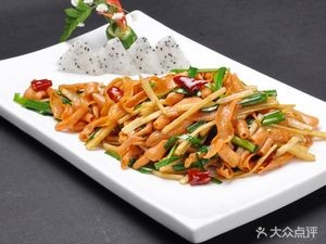 Authentic Lao Yao Intestine Noodles