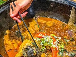 Northeast Wood Fire Flavor Iron Pot Stew